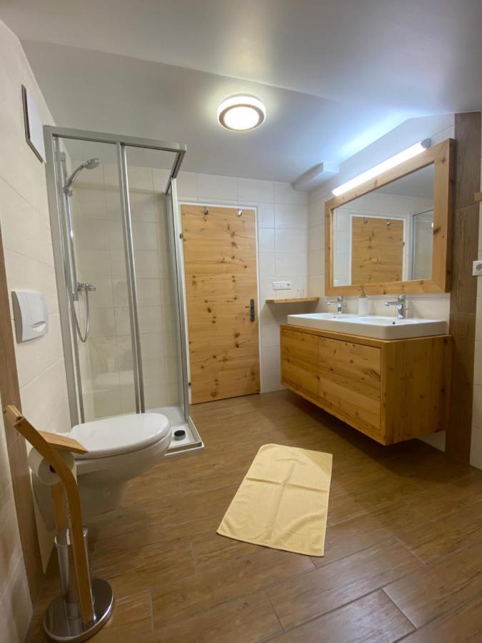 Lackner Apartment *